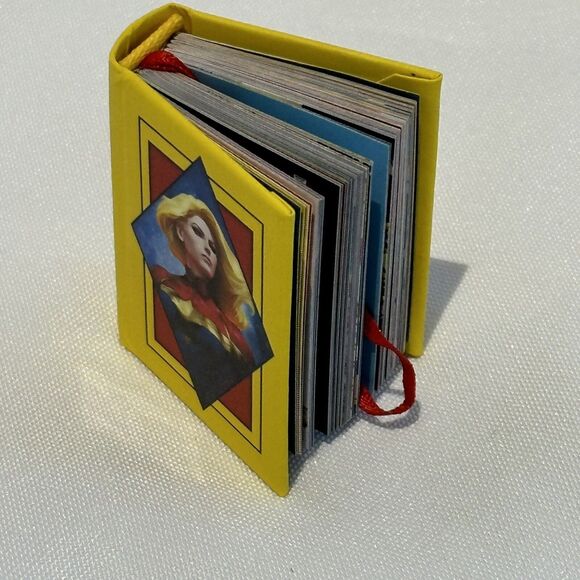 Captain Marvel : The Tiny Book of Earth's Mightiest Hero, Hardcover by Reed, … - Picture 4 of 10